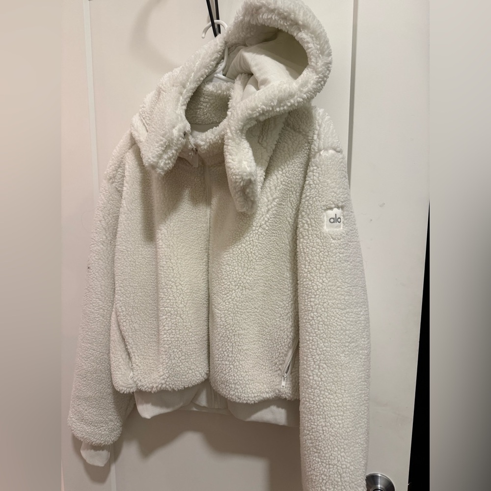 ALO Yoga Cream Sherpa Jacket